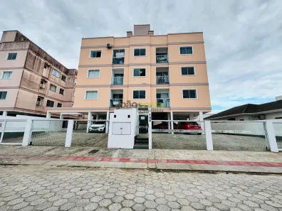 Apartamento com 2 Quartos para alugar, 55m² no Pachecos, Palhoça