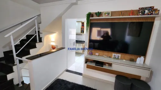 Sobrado com 2 Quartos à venda, 87m² no São Jorge, Santos