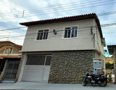 Casa com 4 Quartos para alugar, 157m² no Jardim Glória, Juiz de Fora