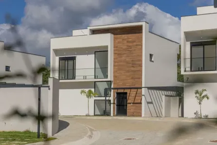 Sobrado com 3 Quartos à venda, 200m² no Fazenda Palao (Alpes de Guararema), Guararema