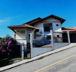 Casa com 3 Quartos à venda, 327m² no Centro, Gaspar