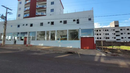 Sala Comercial para alugar, 290m² no FAG, Cascavel