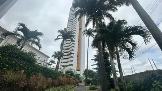 Apartamento com 4 Quartos à venda, 215m² no Monteiro, Recife