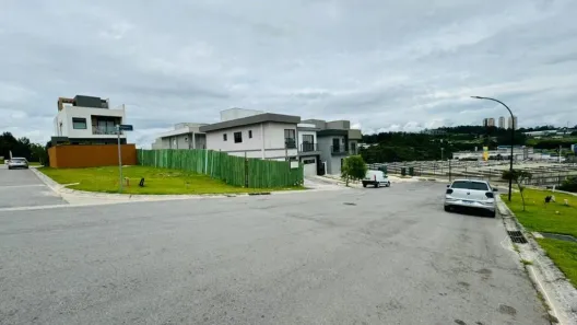 Lote/Terreno à venda, 143m² no Jardim Semiramis, Cotia