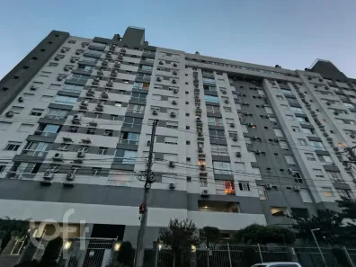 Apartamento com 2 Quartos à venda, 70m² no Passo da Areia, Porto Alegre