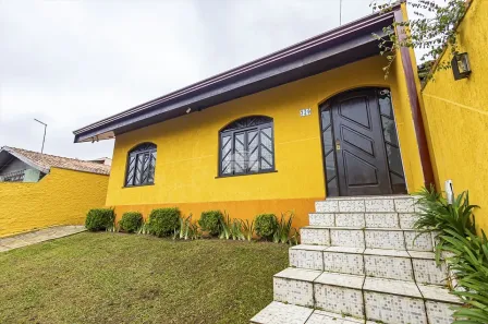 Casa com 3 Quartos à venda, 240m² no São Braz, Curitiba