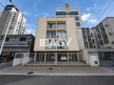 Apartamento com 2 Quartos para alugar, 54m² no Kobrasol, São José