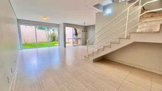 Sobrado com 3 Quartos à venda, 196m² no Chácaras Silvania, Valinhos