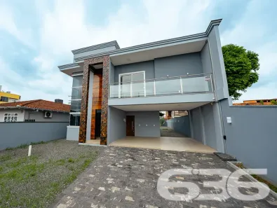 Sobrado com 3 Quartos à venda, 248m² no Jardim Iririú, Joinville