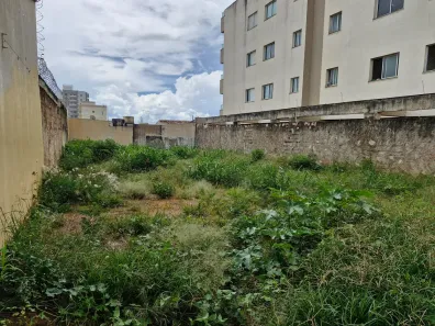 Lote/Terreno à venda, 360m² no Santa Mônica, Uberlândia