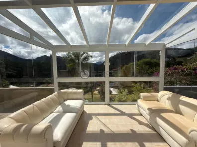 Casa de Condomínio com 2 Quartos à venda, 84m² no Sebastiana, Teresópolis