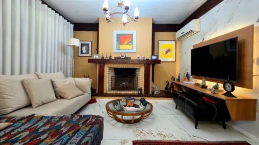 Casa com 3 Quartos à venda, 300m² no Ipanema, Porto Alegre