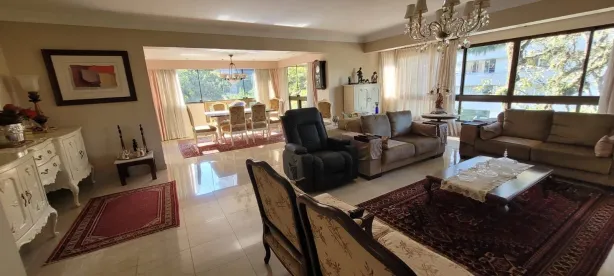 Apartamento com 4 Quartos à venda, 183m² no Mont Serrat, Porto Alegre