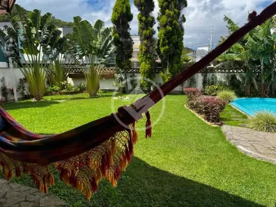 Casa de Condomínio com 3 Quartos à venda, 250m² no Cachoeira do Bom Jesus, Florianópolis