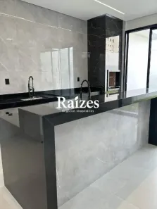 Casa com 3 Quartos à venda, 172m² no Grand Ville, Uberlândia