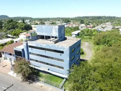 Prédio Comercial à venda, 2302m² no Centro, Montenegro