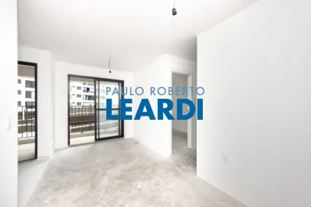 Apartamento com 2 Quartos à venda, 47m² no Vila Anastácio, São Paulo