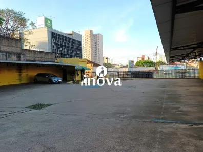 à venda, 1000m² no Centro, Uberaba