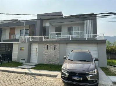 Casa de Condomínio com 4 Quartos à venda, 200m² no Vargem Pequena, Rio de Janeiro