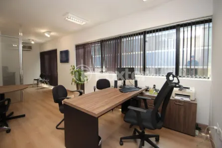 Sala Comercial à venda, 34m² no Auxiliadora, Porto Alegre
