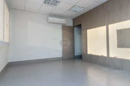 Sala Comercial para venda ou aluguel, 54m² no Floresta, Porto Alegre
