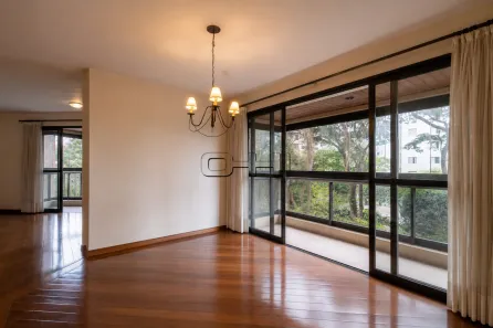 Apartamento com 3 Quartos para alugar, 142m² no Campo Belo, São Paulo