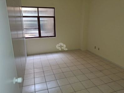 Sala Comercial à venda, 37m² no Bom Fim, Porto Alegre