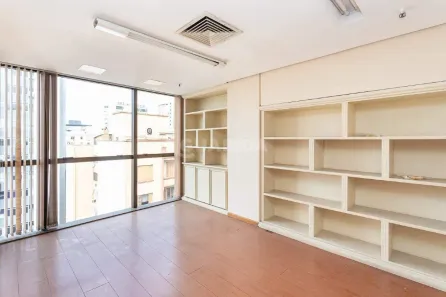 Sala Comercial para alugar, 135m² no Centro Histórico, Porto Alegre