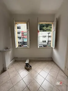 com 1 Quarto para alugar, 98m² no Centro, Petrópolis