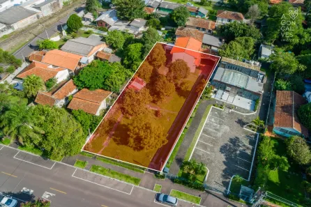 Lote/Terreno à venda, 1000m² no Cristo Rei, Curitiba
