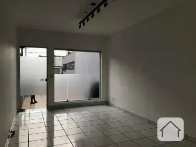 Sobrado com 4 Quartos à venda, 180m² no Jardim Peri Peri, São Paulo