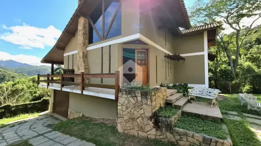 Casa com 3 Quartos à venda, 257m² no Corrêas, Petrópolis