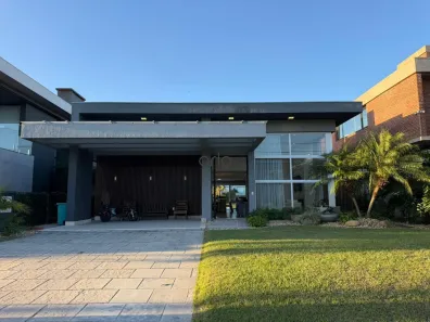 Casa de Condomínio com 3 Quartos à venda, 184m² no XANGRI-LÁ, Xangri-lá