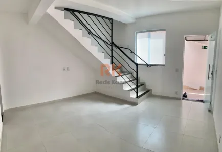 Casa de Condomínio com 2 Quartos para alugar, 67m² no Novo Progresso, Contagem