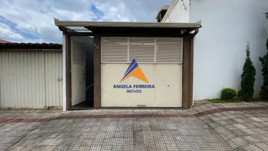 Casa com 2 Quartos à venda, 100m² no Tirol (Barreiro), Belo Horizonte
