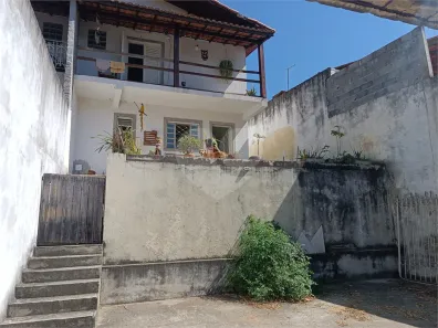 Sobrado com 4 Quartos à venda, 167m² no Jardim Esther, São Roque