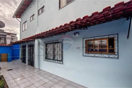 Casa com 5 Quartos à venda, 278m² no São José Operário, Manaus