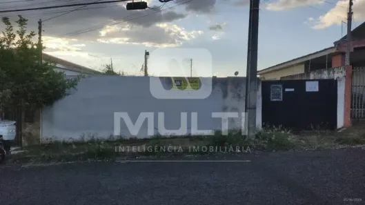 Lote/Terreno com 1 Quarto à venda, 336m² no Fundinho, Uberlândia