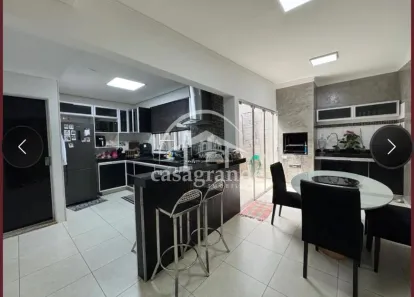 Casa de Condomínio com 3 Quartos à venda, 100m² no Aclimação, Uberlândia