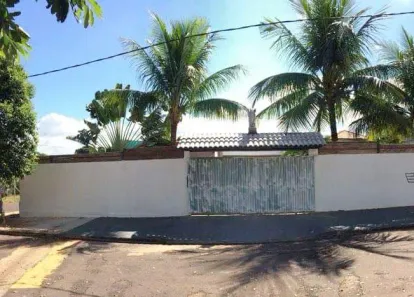 Fazenda/Sítio com 4 Quartos à venda, 200m² no Portal dos Dourados, Paulicéia