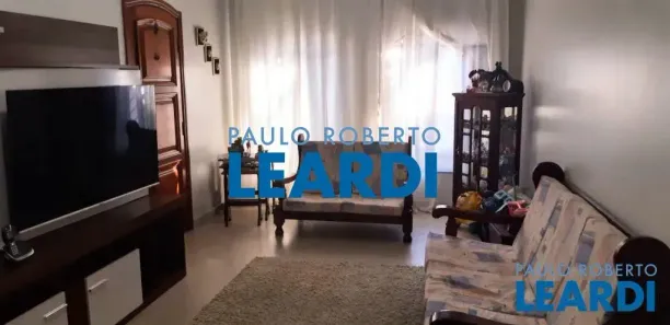 Sobrado com 4 Quartos à venda, 190m² no Jardim Textil, São Paulo