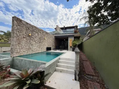 Casa de Condomínio com 4 Quartos para venda ou aluguel, 230m² no Bairro de Juquehy, São Sebastião