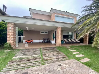 Sobrado com 5 Quartos à venda, 340m² no Maristela, Xangri-Lá