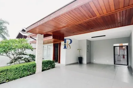 Casa de Condomínio com 5 Quartos para alugar, 220m² no Urbanova, São José dos Campos