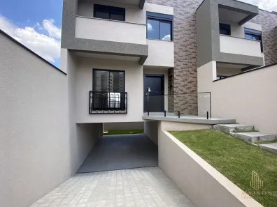 Casa com 3 Quartos à venda, 150m² no Novo Mundo, Curitiba
