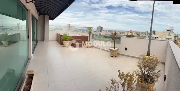Cobertura com 3 Quartos à venda, 188m² no Santa Mônica, Uberlândia