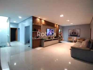 Ponto Comercial com 4 Quartos à venda, 343m² no Jardim Europa, Uberlândia
