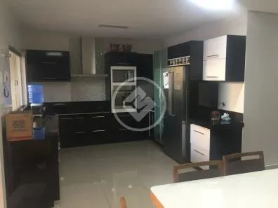Sobrado com 4 Quartos à venda, 251m² no Residencial Sonho Verde, Goiânia