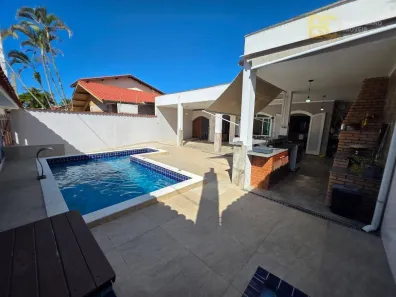 Casa com 4 Quartos à venda, 120m² no Centro, Peruíbe