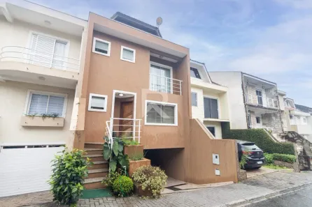 Casa com 3 Quartos à venda, 169m² no Cidade Industrial, Curitiba